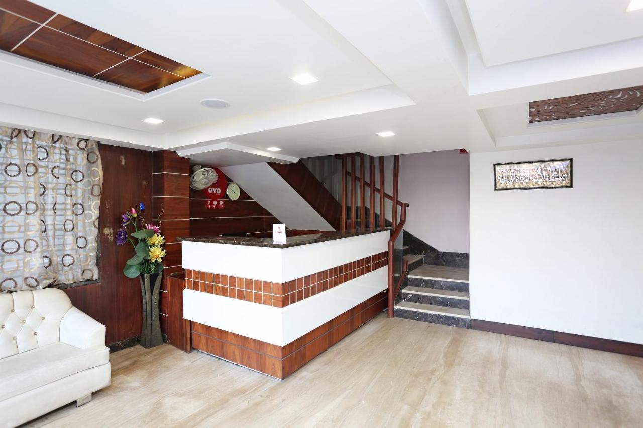 Oyo 6359 Hotel Mezbaan Regency Rāipur Εξωτερικό φωτογραφία