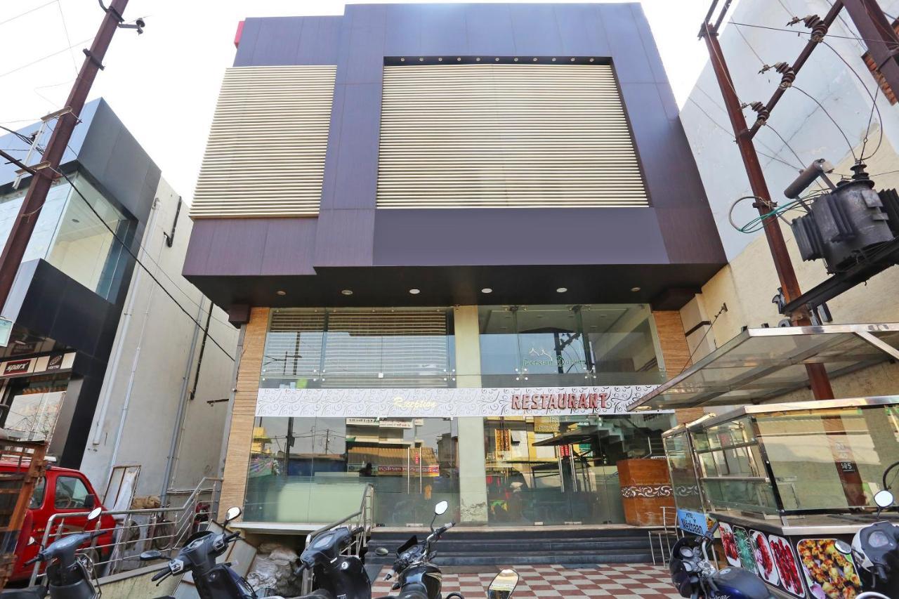 Oyo 6359 Hotel Mezbaan Regency Rāipur Εξωτερικό φωτογραφία