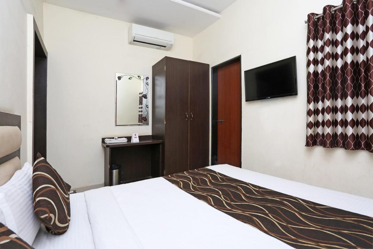 Oyo 6359 Hotel Mezbaan Regency Rāipur Εξωτερικό φωτογραφία