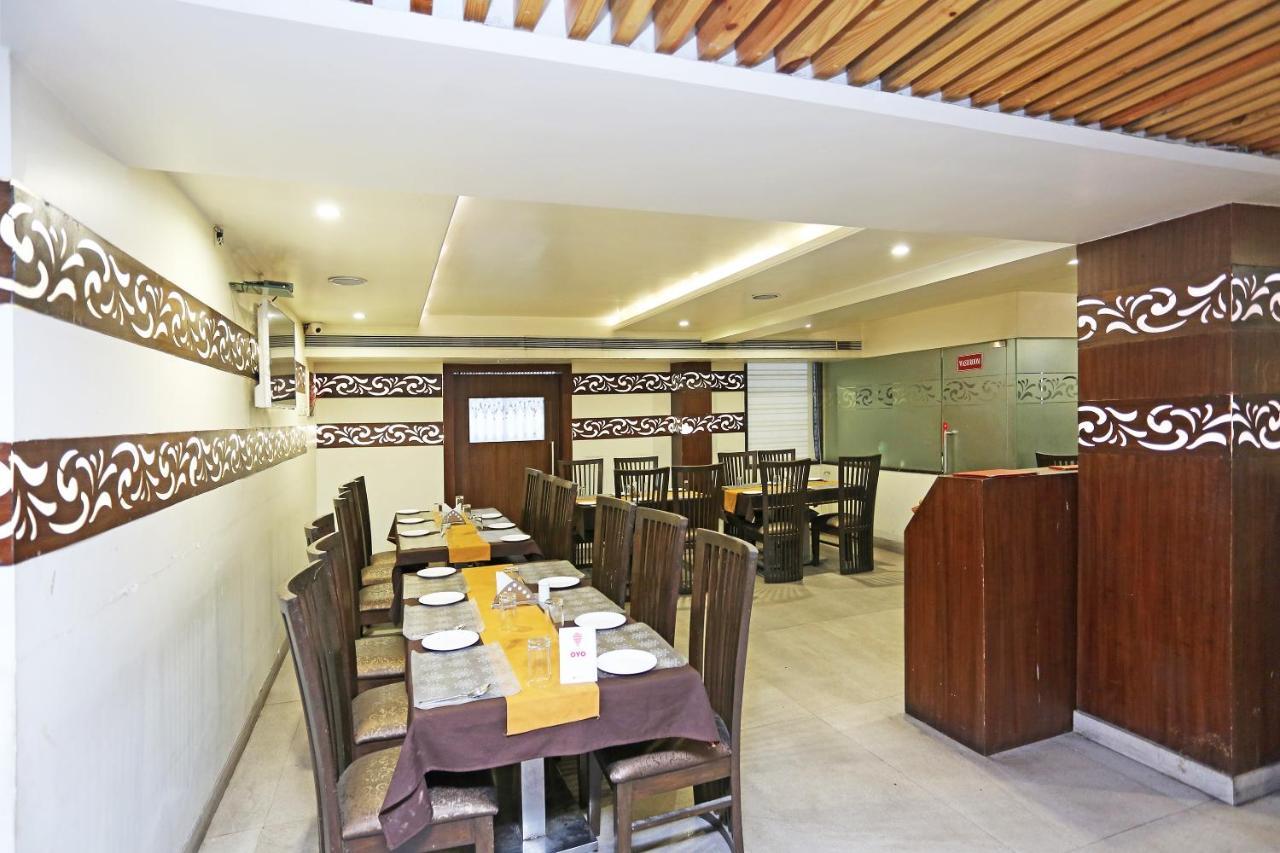 Oyo 6359 Hotel Mezbaan Regency Rāipur Εξωτερικό φωτογραφία